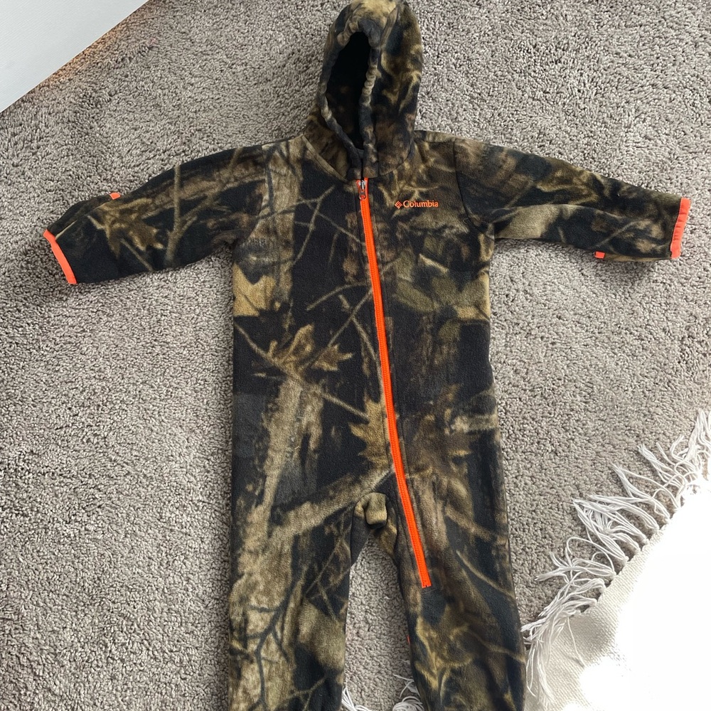 Columbia Real Tree Bunting 12-18 months EUC